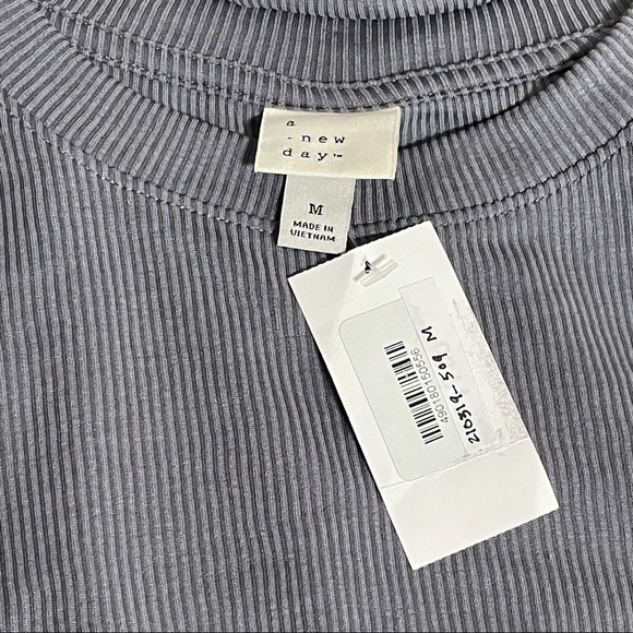 A NEW DAY gray ribbed drop shoulder round neck peplum top M - Picture 4 of 6